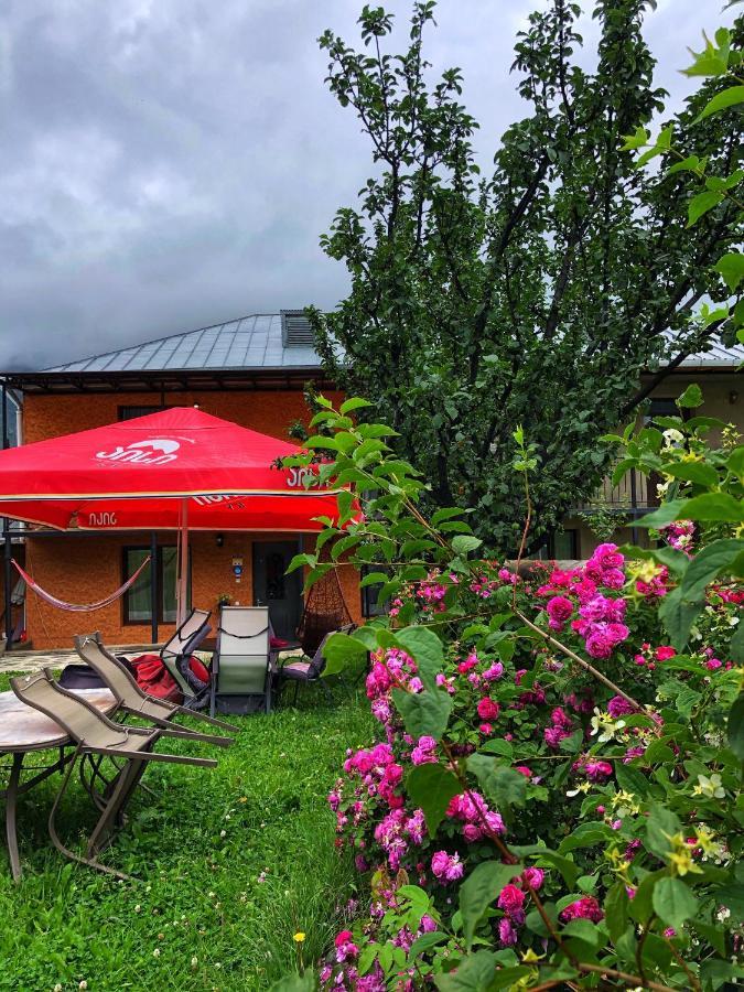 Hotel Elegant Kazbegi Extérieur photo