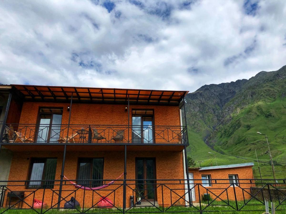 Hotel Elegant Kazbegi Extérieur photo